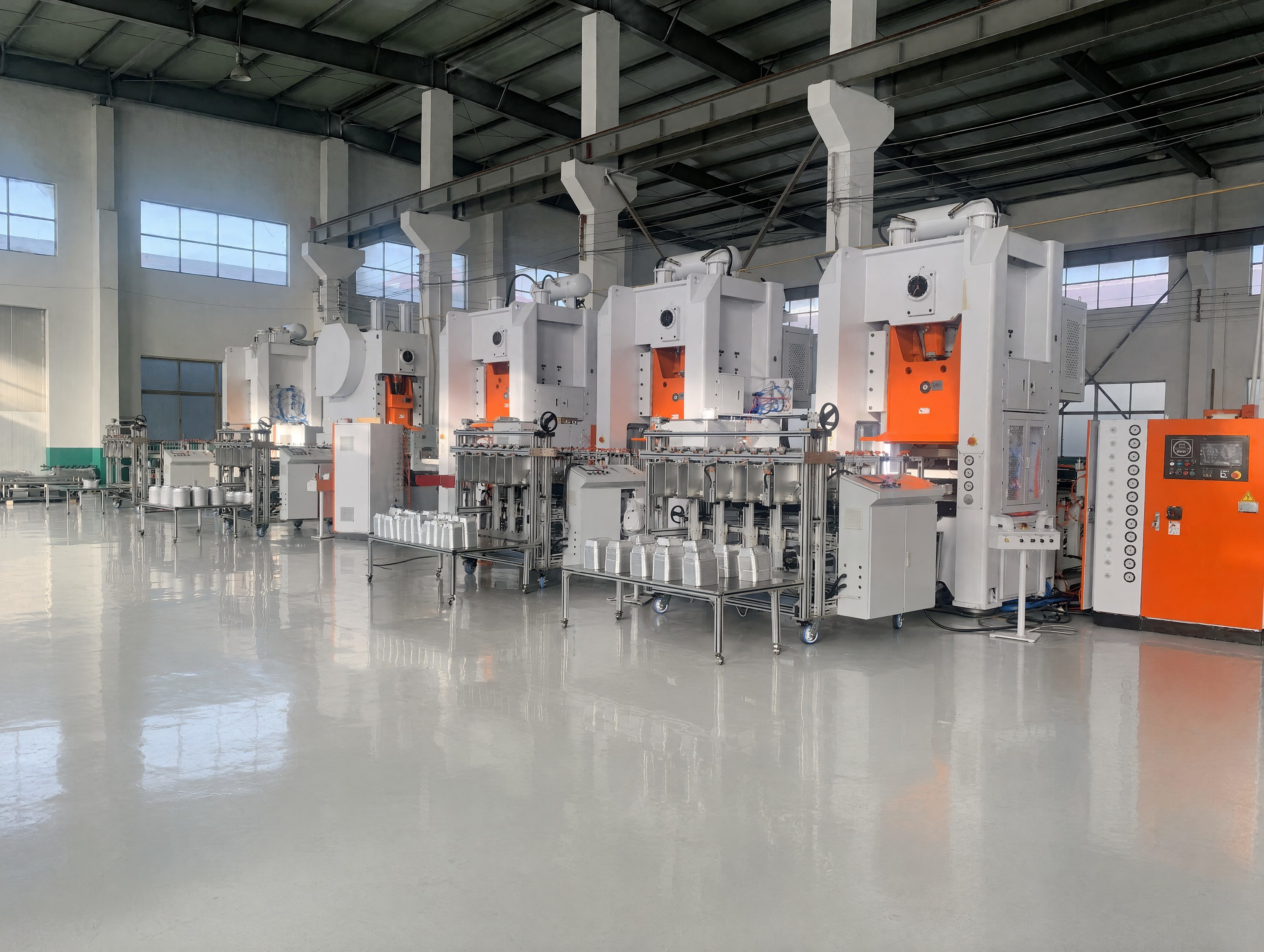 Últimos blogs da empresa sobre How to Calculate the Actual Output of an Aluminium Foil Container Production Line