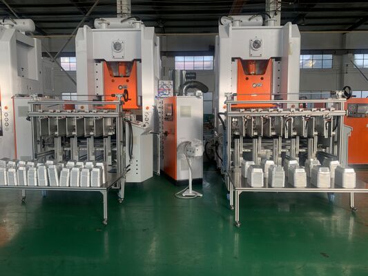 comprar Máquina de fabricação de recipientes de folha de alumínio, microondas, caixote descartável de meio tamanho com tampa online manufacture