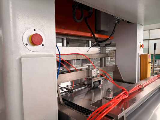 comprar LK-T80 Máquina de recipiente de folha de alumínio Alta resistência Disponível 450ml Resistente a baixas temperaturas online manufacture