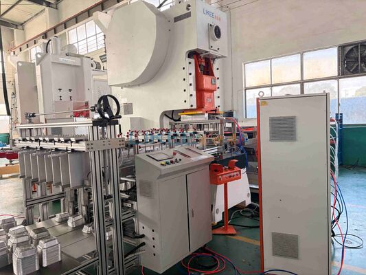 comprar Máquina automática de fabricação de recipientes de folha de alumínio de 63 toneladas, com preço direto de fábrica para operação contínua de 24 horas Fabricação em linha