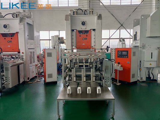 Máquina de fabricação de bandejas de alumínio totalmente automática Schneider Swicth altamente durável 12000 bandejas/h
