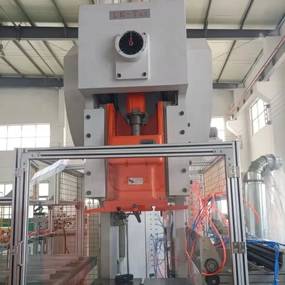 LK-T63 Linha de fabricação de recipientes de folha de alumínio Siemens Motor controlado 9000PCS por hora