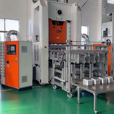 Máquina de fabricação de recipientes de folha de alumínio branca e laranja com 35-68 traços/min Traço